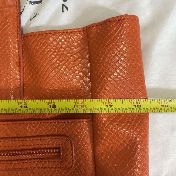 Neiman Marcus Orange Textured Large Tote Zip Pockets Pool Beach Cruise - Picture 6 of 8